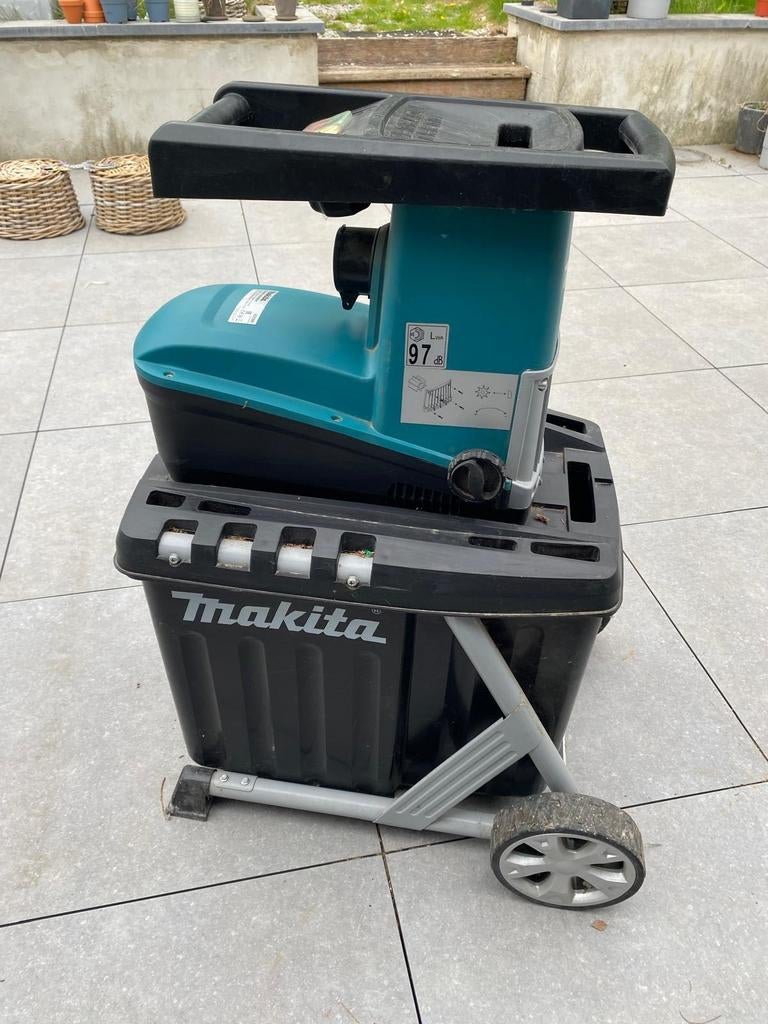 Broyeur Makita UD2500 comme neuf, Jardin & Terrasse, Enlèvement