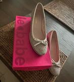 Le babe, Verzenden, Nieuw