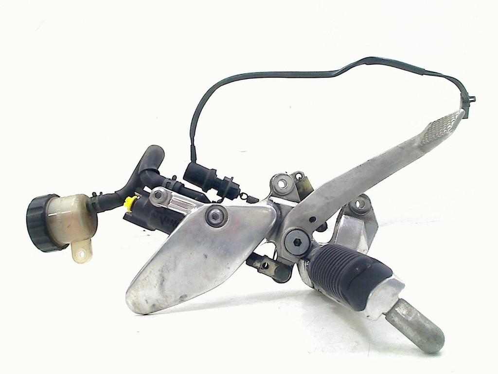 REMPEDAAL YZF 1000 R Thunder Ace 1996-2001 (YZF1000R 4SV), Dhr. S. di Majo, Gebruikt, Info@cama-motorparts.nl, P.J. Troelstraweg 8 8
3144 CX  MAASSLUIS, NL