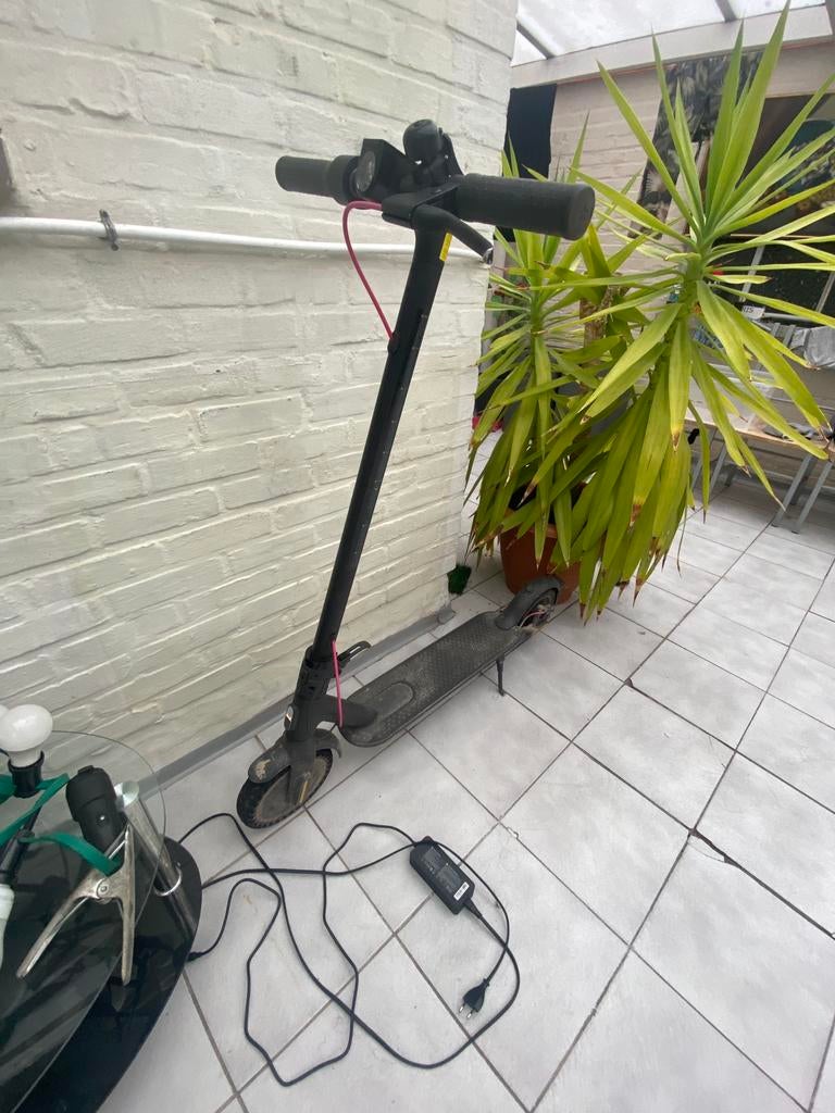 Xaomi pro 2, Vélos & Vélomoteurs, Trottinettes, Enlèvement ou Envoi, Utilisé, Step électrique (E-scooter)