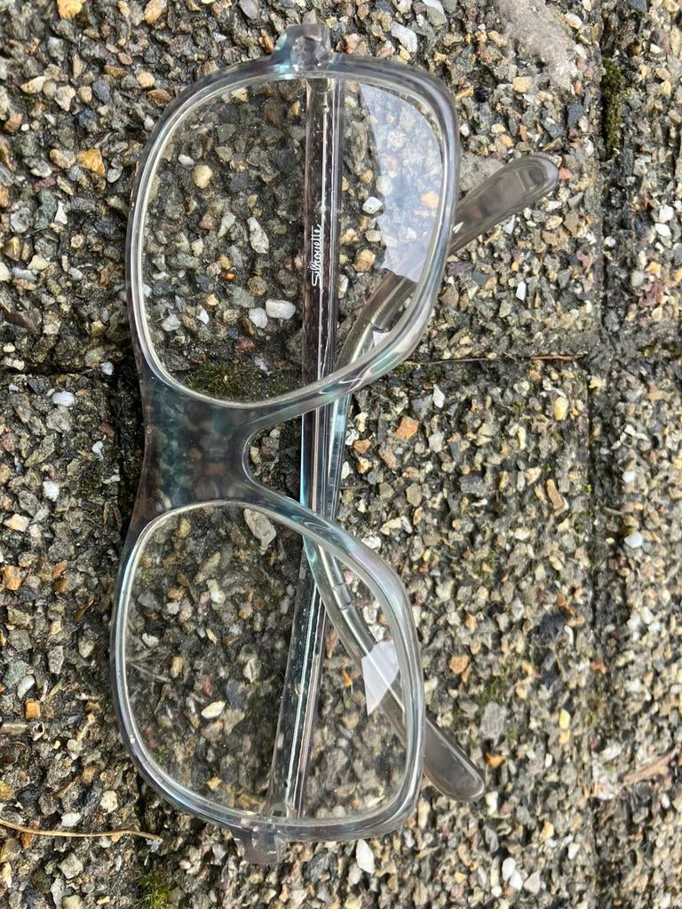 Lotje brillen, Ophalen