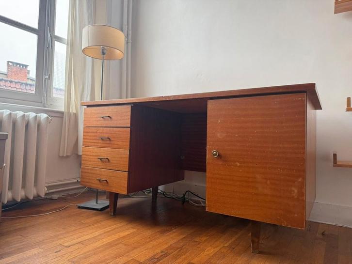 Vintage bureau van gefineerd hout, Huis en Inrichting, Bureaus, Bureau, Ophalen