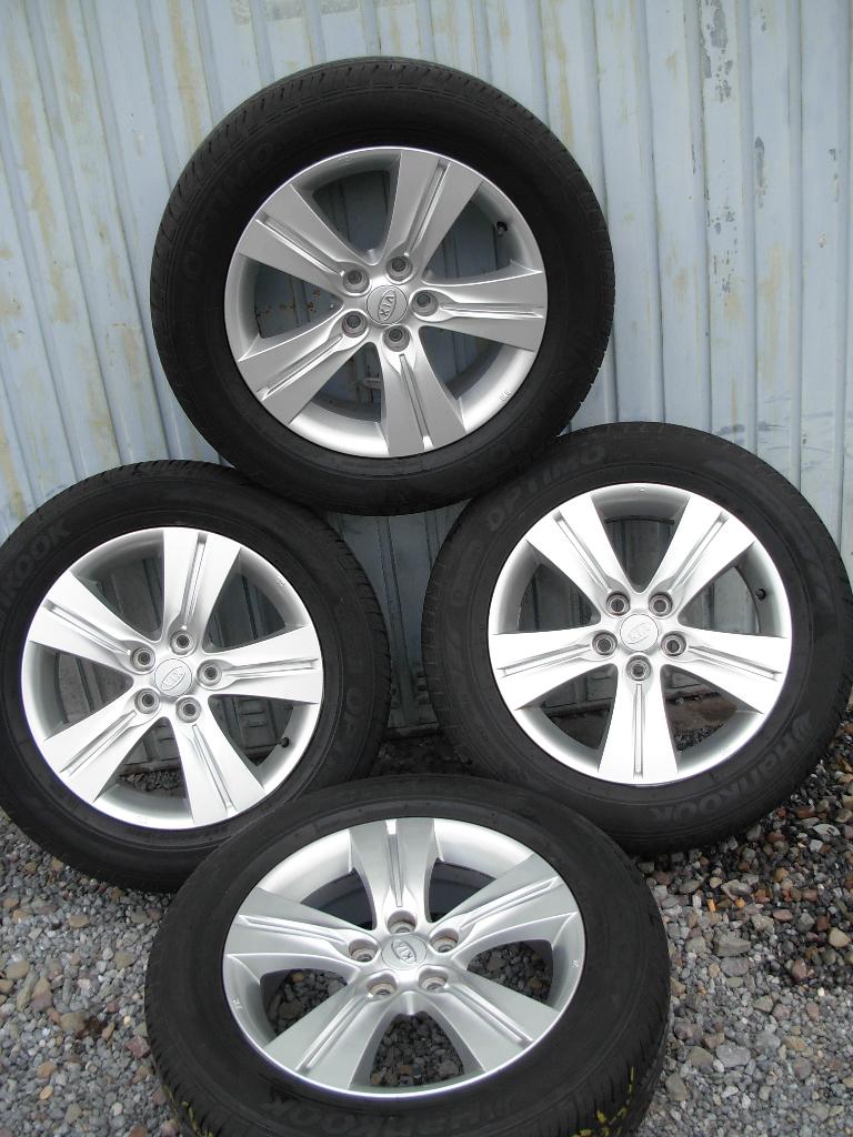 Jantes avec pneus d'été d'une Kia Sportage 225/60 R17 99H, Autos : Pièces & Accessoires, Pneus & Jantes, Pneus et Jantes, Pneus été