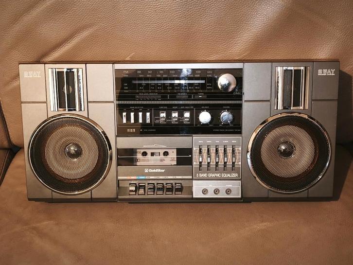 Boombox à cassette radio vintage GoldStar TSR-850, TV, Hi-fi & Vidéo, Radios, Utilisé, Radio, Enlèvement