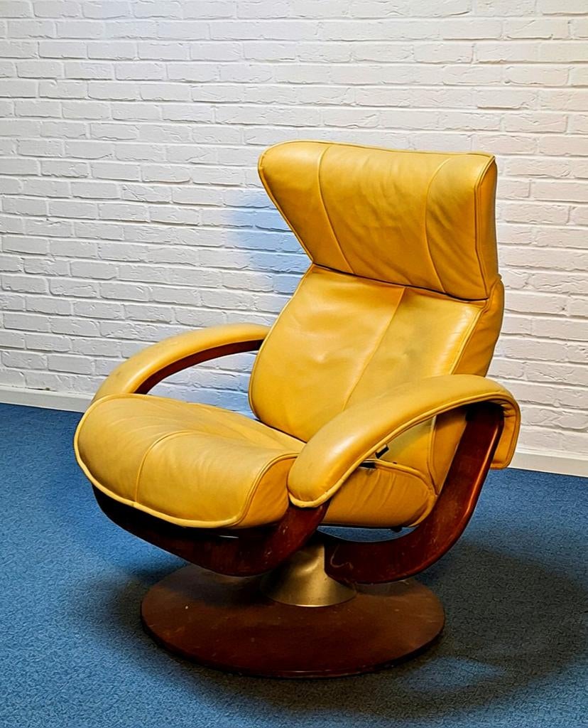 Designfauteuil leder., Ophalen, Hout