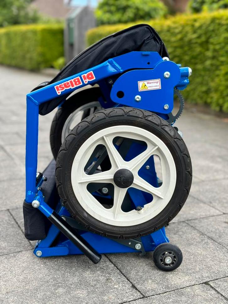 Automatisch Opvouwbare scootmobiel R30 Di Blasi Nieuwstaat, Diversen, Rolstoelen, Zo goed als nieuw, Elektrische rolstoel, Inklapbaar