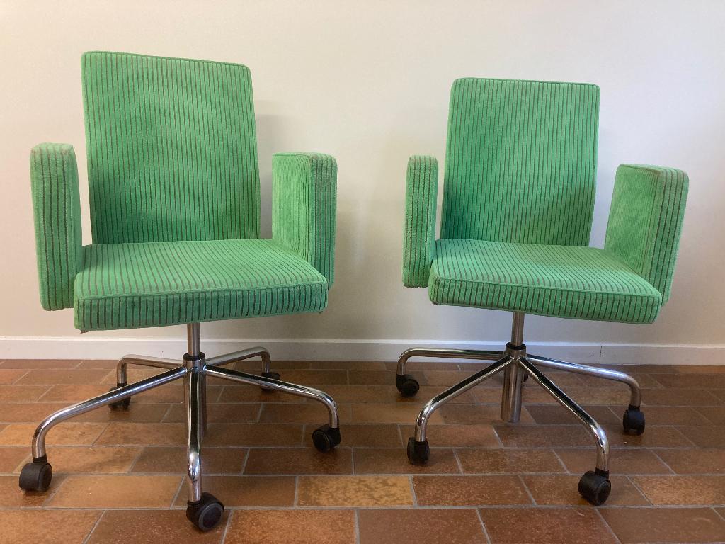 Pub & club zetels.  Designed by Luc Vincent, Huis en Inrichting, Fauteuils, Gebruikt, Stof, 50 tot 75 cm, Minder dan 75 cm, Ophalen