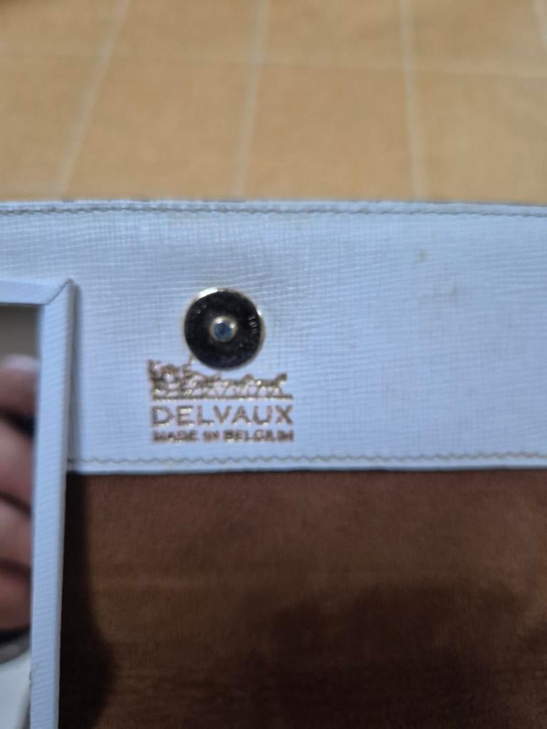 2 x delveaux, Ophalen of Verzenden