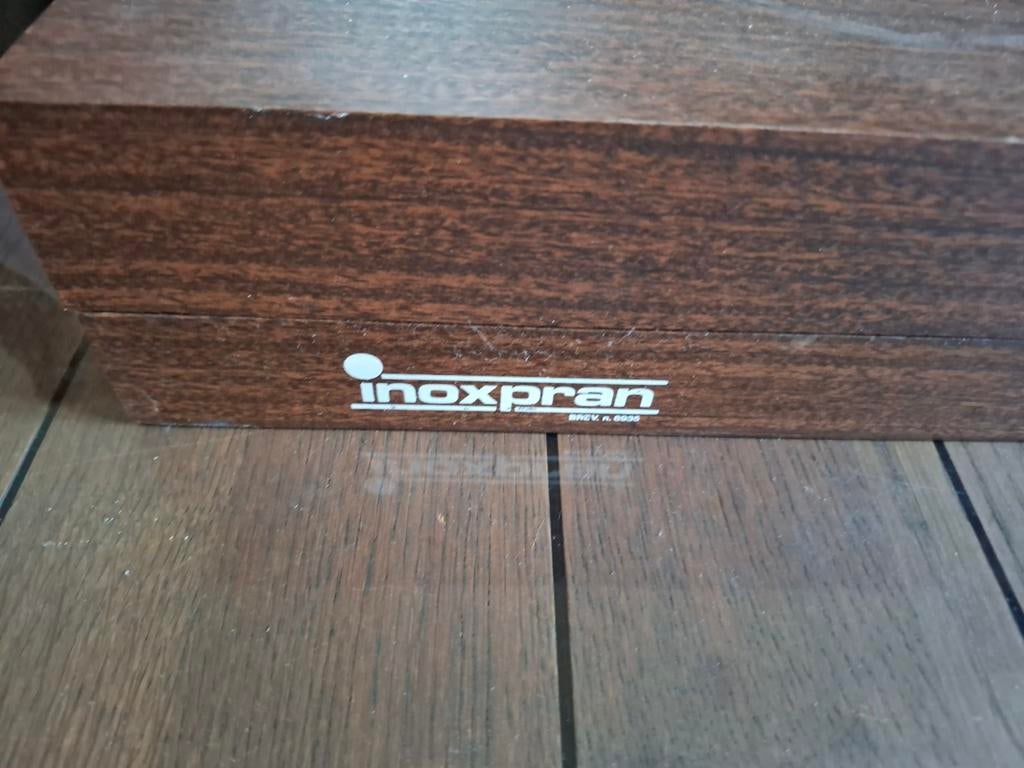 Bestekkoffer voor 12 personen, Enlèvement