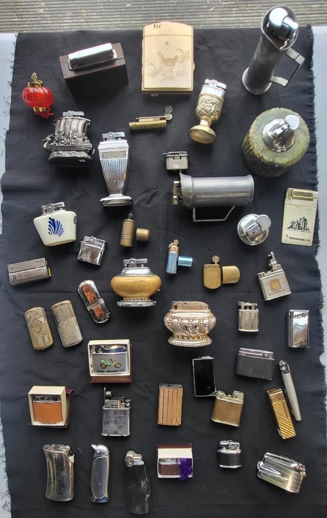 Unieke Verzameling: 100+ Briquets (Zippo, Vintage & Curiosa), Verzamelen, Rookartikelen, Aanstekers en Luciferdoosjes, Ophalen