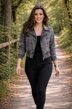 Manteau court gris — taille M — neuf (Bershka), Neuf, Taille 38/40 (M), Gris, Enlèvement ou Envoi