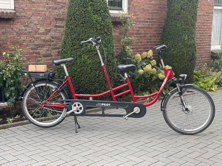 Huka Copilot 26" tandem - Nieuwe Elekt. Trapondersteuning, Fietsen en Brommers, Fietsen | Tandems, Zo goed als nieuw, Minder dan 10 versnellingen