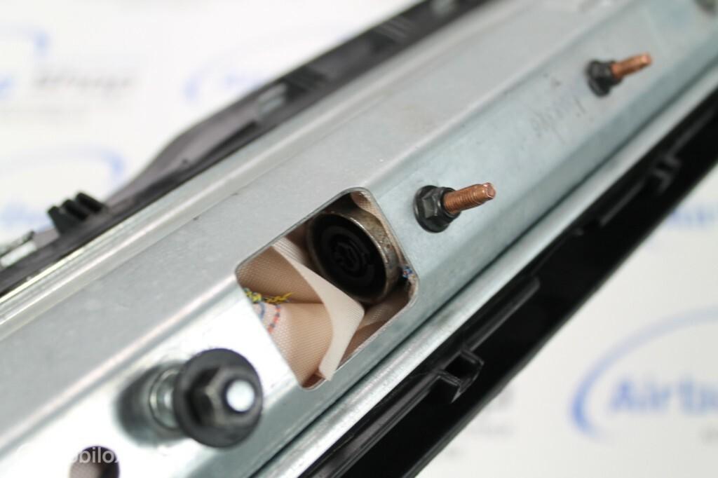 Airbag genou Jeep Grand Cherokee WK2 (2011-....), Enlèvement ou Envoi, Utilisé