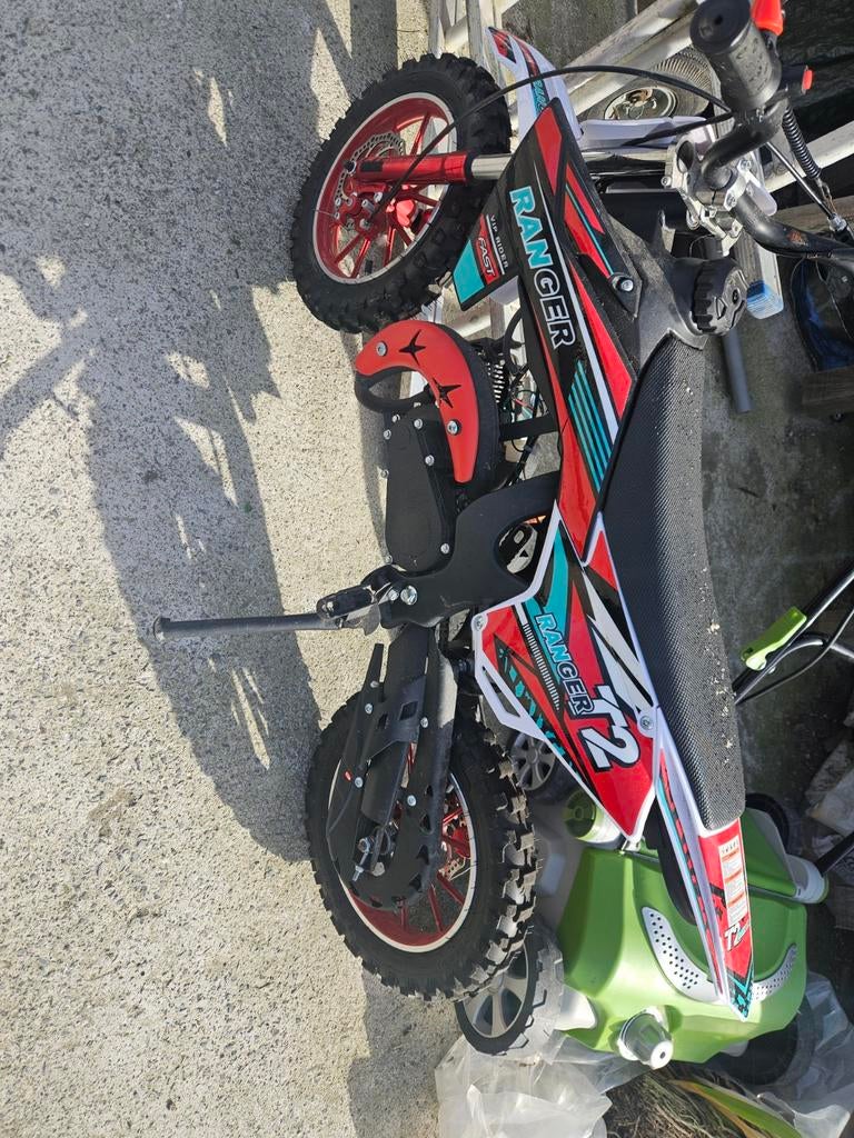 Kleine brommer, Ophalen