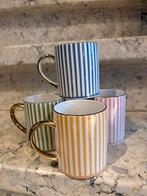 Set 4 koffie of thee tassen, Enlèvement ou Envoi