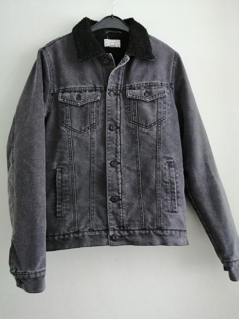 joli gilet en jean Only & Sons taille S, Vêtements | Hommes, Vestes | Hiver, Porté, Taille 46 (S) ou plus petite, Noir, Envoi