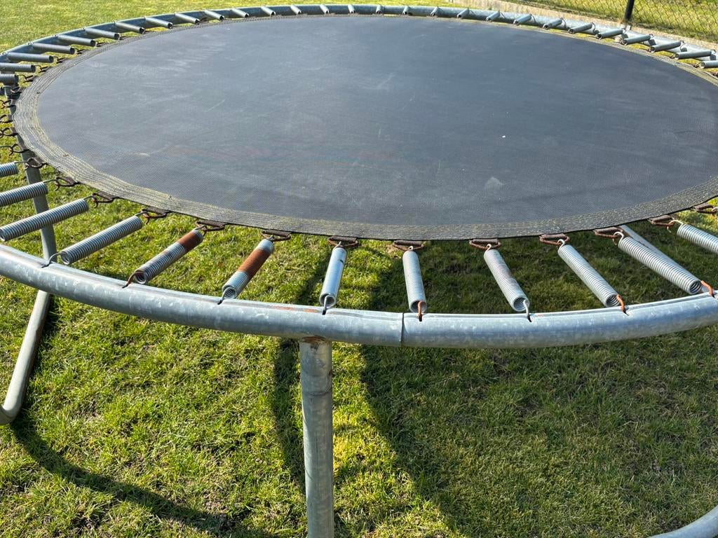 Trampoline - oud ijzer, Doe-het-zelf en Bouw, Ophalen, Gebruikt