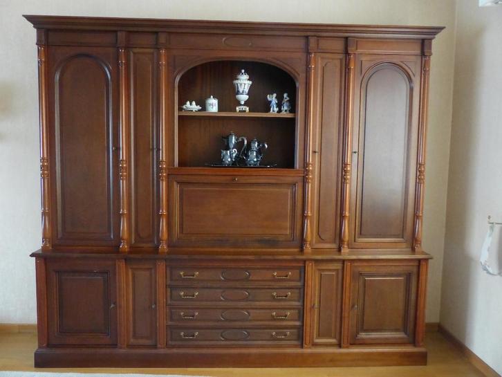 Kersenhouten wandkast, Huis en Inrichting, Kasten | Wandmeubels, Zo goed als nieuw, 200 cm of meer, 250 tot 300 cm, 25 tot 50 cm