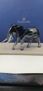 Swarovski Olifanten stier met originele doos en certificaat., Verzamelen, Swarovski, Ophalen of Verzenden