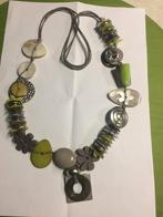 collier moderne vert et gris pierre, Enlèvement ou Envoi, Comme neuf, Vert, Autres matériaux