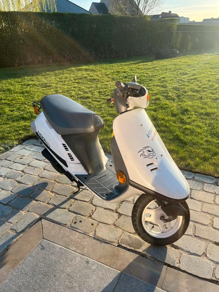 Honda Vision b klasse, Fietsen en Brommers, Brommers | Honda, Gebruikt, Overige modellen, Klasse B (45 km/u), Ophalen