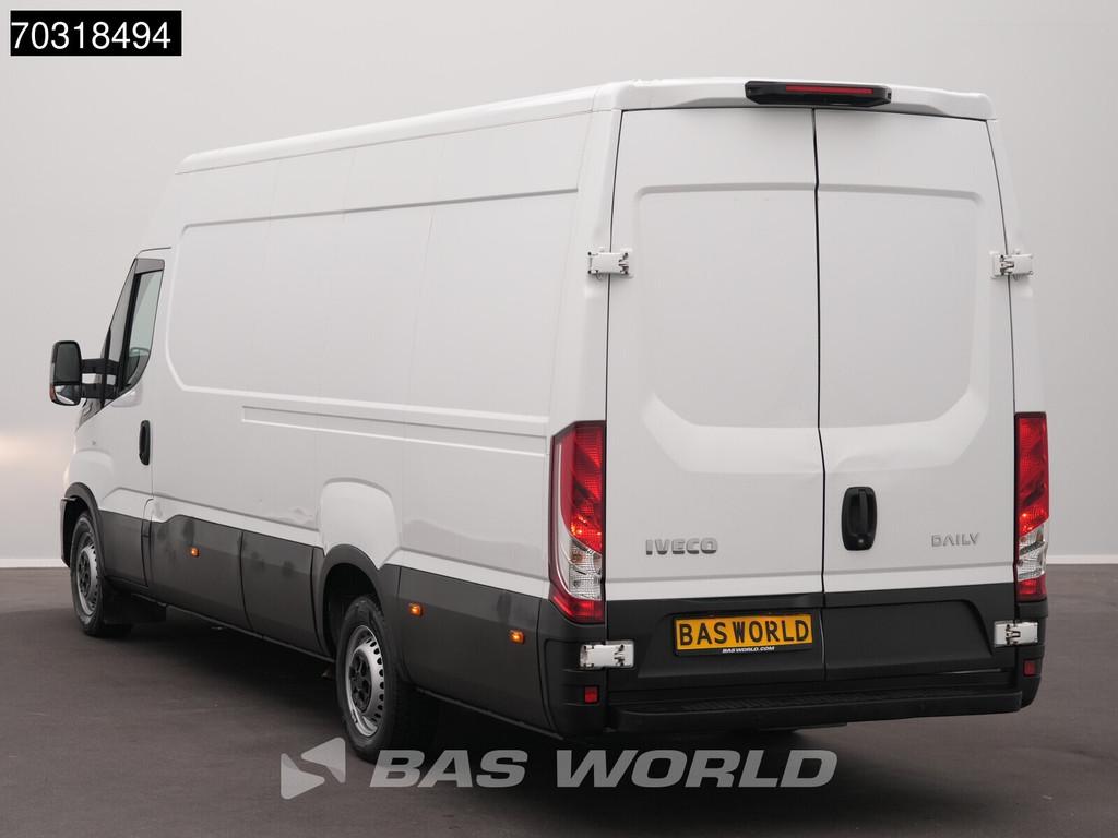 Iveco Daily 35S16 Automaat L3H2 160PK 3,5t Trekgewicht Airco, Auto's, Automaat, Stof, Gebruikt, Euro 6