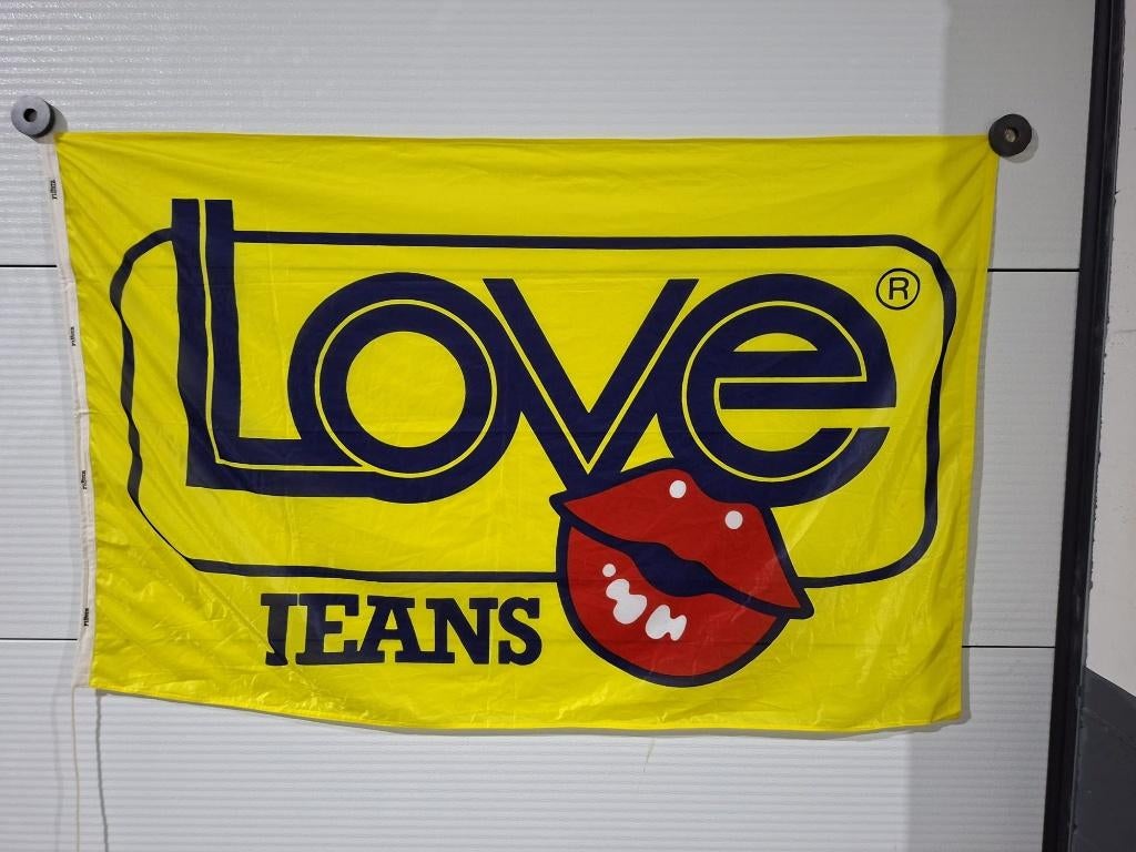 Jeans London Love, drapeaux en nylon, 2 pièces, 143 x 91 cm, Enlèvement ou Envoi, Utilisé