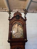 Gezocht aparte klokken,reiswekkers en inboedels met antiek, Ophalen