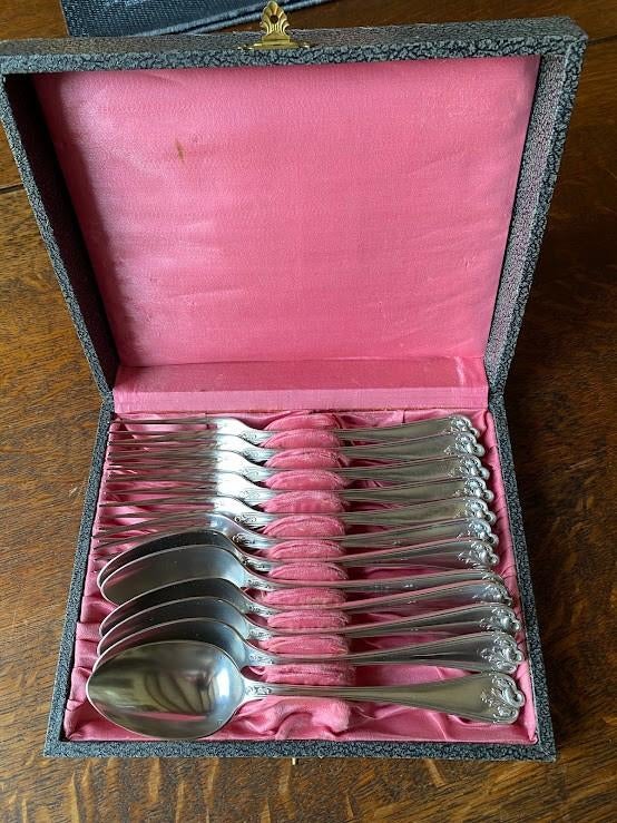 ZILVER BESTEK IN ORIGINELE DOOS, Antiquités & Art, Antiquités | Couverts, Enlèvement