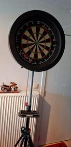 Dartsbord met verlichting, staander en mat te koop, Sport en Fitness, Darts, Ophalen