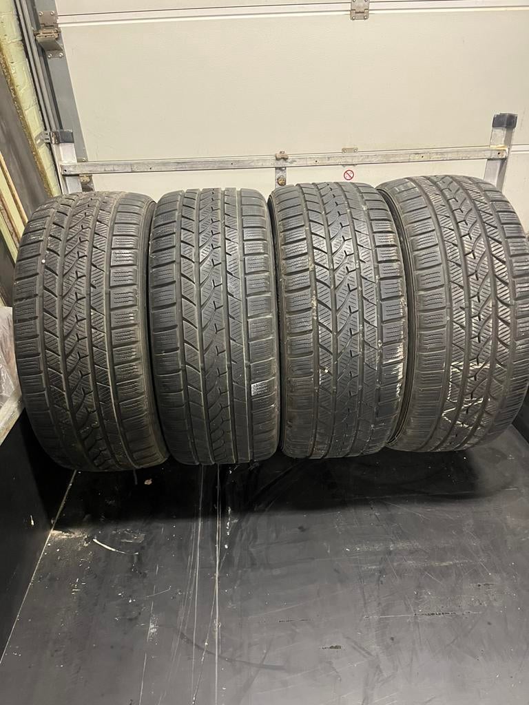 Pneus d'hiver Falken 225/45/17, Autos : Pièces & Accessoires, Pneus & Jantes, Pneus hiver, Véhicule de tourisme, Enlèvement, Utilisé