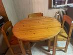 Table ronde en pin massif + 3 chaises, Maison & Meubles, Tables | Tables de salon, Enlèvement, Comme neuf, Pin