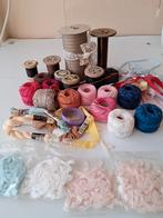 Oude naai fournituren lotje, Ophalen of Verzenden