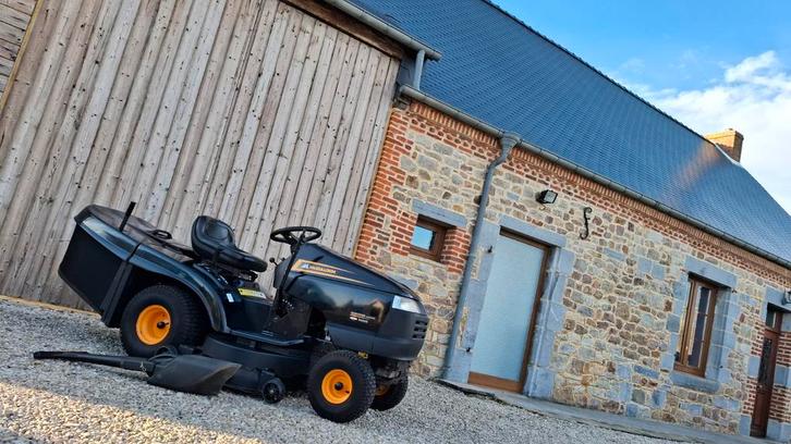 Tracteur tondeuse bicylindre 20chv, Articles professionnels, Agriculture | Tracteurs, Autres marques, Enlèvement ou Envoi