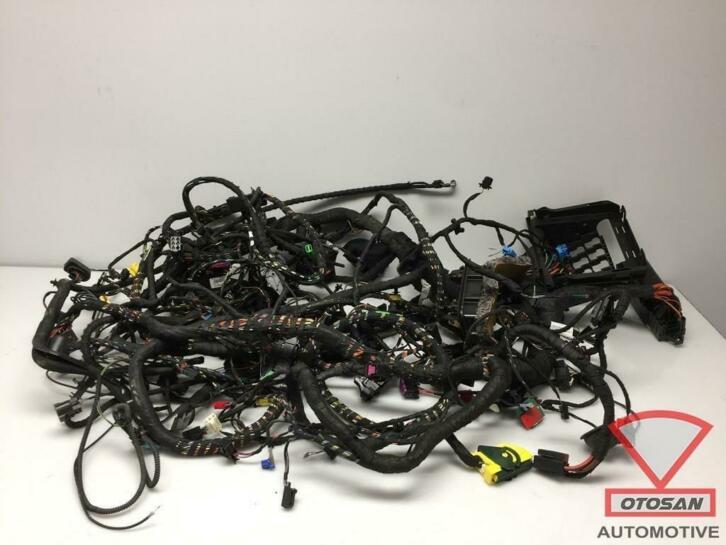 skoda fabia 2018 sport faisceau de c blage int rieur, Infoline@skoda-auto.cz, Tr. Vaclava Klementa 869
293 01  Mlada Boleslav, CZ