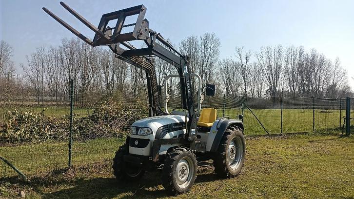 Landbouw tractor 40pk met frontlader, Eurotrac Foton F40, Zakelijke goederen, Landbouw | Tractoren, Overige merken, tot 80 Pk