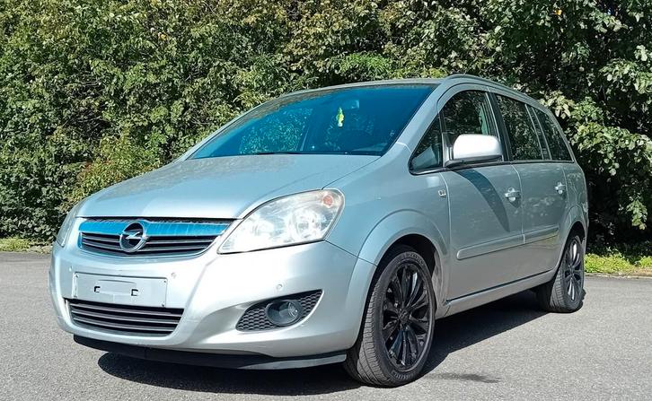 Opel Zafira Euro 5, 2011, 7 places, 160 000 km, bien équipée, Auto's, Opel, Particulier, Zafira, ABS, Airbags, Airconditioning