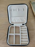 Reis juweel doosje en ring., Handtassen en Accessoires, Ophalen