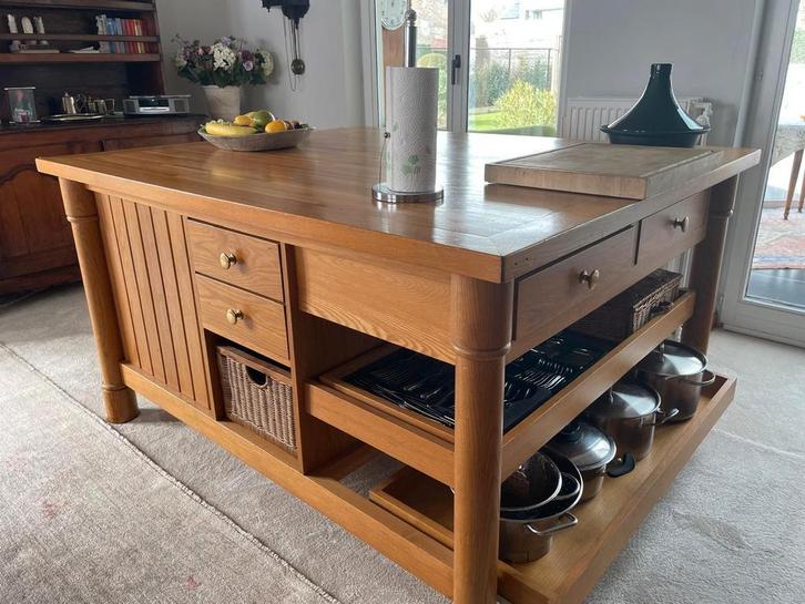 Massief eiken keukeneiland met bijhorende plafondverlichting, Huis en Inrichting, Kasten | Dressoirs, Eikenhout, Ophalen