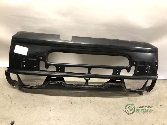 Partie avant vide d'un Ford Fiesta, Neuf, -, -, -