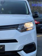 Toyota PROACE CITY Proace City1 .2i Family5PL*NAVI*Android*U, Auto's, Toyota, Voorwielaandrijving, Stof, Gebruikt, 1199 cc