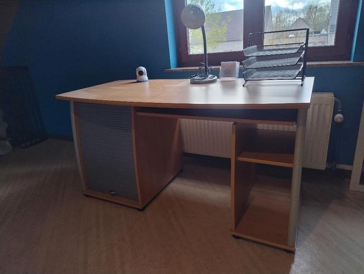 Joli bureau en très bon état, Maison & Meubles, Bureaux, Comme neuf, Bureau d'ordinateur, Moderne, Bois, Enlèvement
