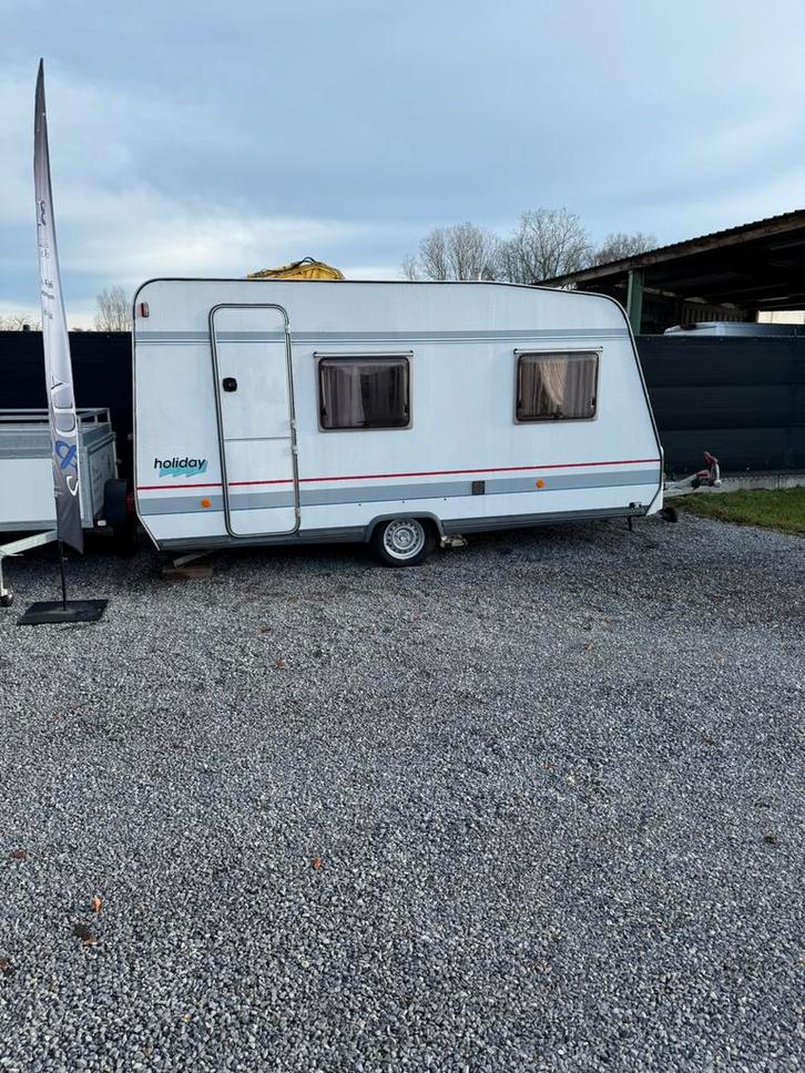 Caravane Burstner 900 kg MTM, Caravanes & Camping, Caravanes, Particulier, jusqu'à 4, 750 - 1000 kg, Autre, Bürstner, 5 à 6 mètres