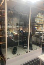 Vitrinekast, Enlèvement, Verre