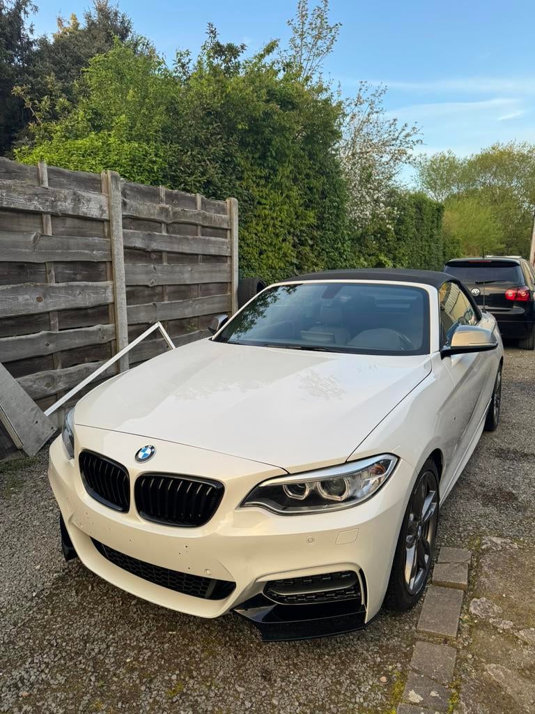 BMW M235i, Autos, BMW, Particulier, Série 2, ABS, Phares directionnels, Airbags, Air conditionné, Alarme, Climatisation automatique