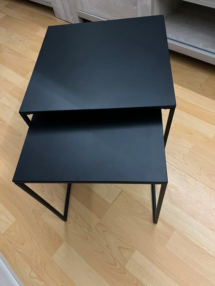 A DONNER, Maison & Meubles, Tables | Tables d'appoint, Comme neuf, Carré, Moins de 45 cm, Moins de 55 cm, Métal ou Aluminium, Enlèvement