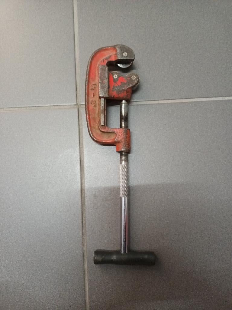 Coupe tubes, Enlèvement