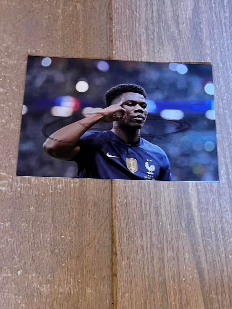 Gesigneerde foto Tchouameni, Verzenden, Zo goed als nieuw, Spelerskaart