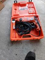 Betonboor Spit, Ophalen