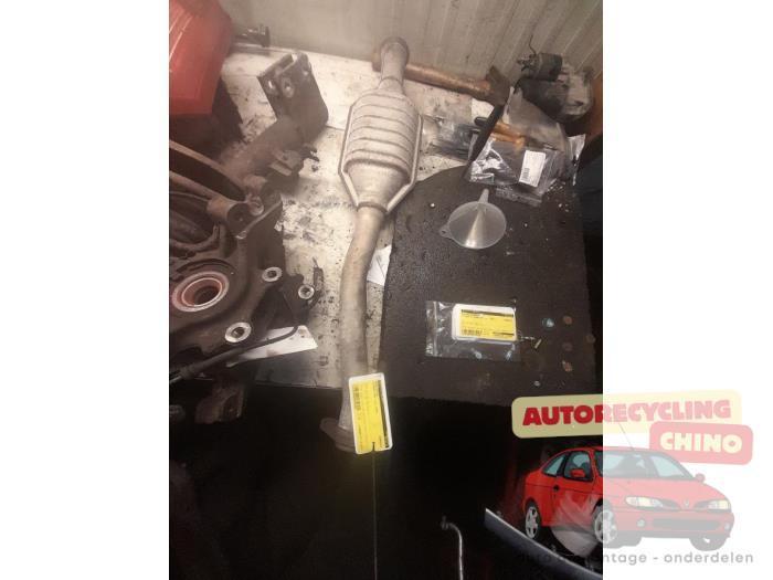 Catalyseur d'un Citroen Saxo, Autos : Pièces & Accessoires, Systèmes d'échappement, Citroën, Utilisé, 3 mois de garantie, Enlèvement ou Envoi